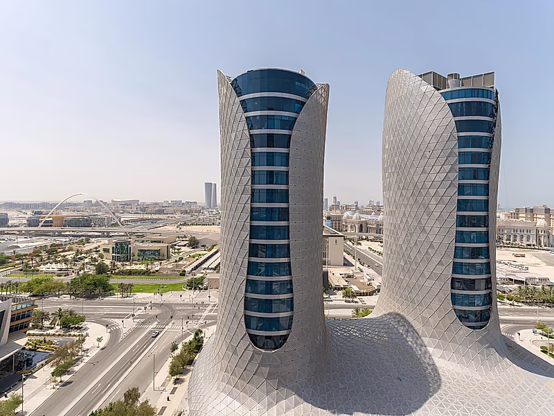 Luxurious 2BHK Apartment for Sale in Lusail Marina | High Floor | Fully Furnished | 5-Year Payment Plan - Photo 11
