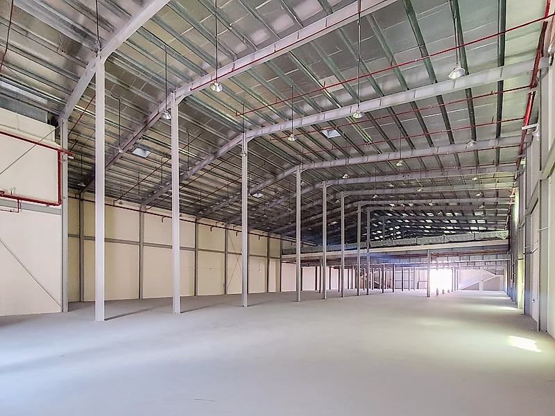 PRIME LOCATION || BRAND NEW WAREHOUSE || OFFICES || SHOWROOM || ROOMS - Photo 1