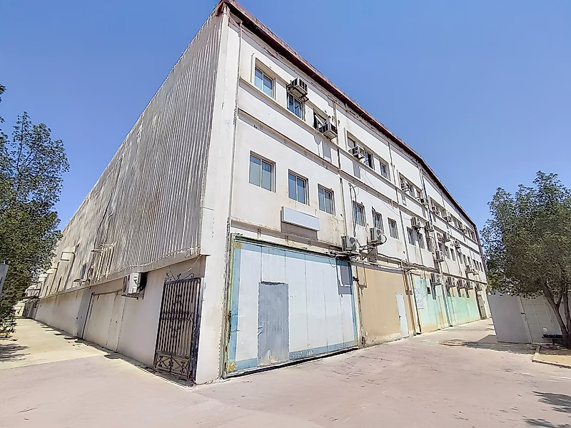 1,850 SQM WAREHOUSE FOR RENT IN NEW INDUSTRIAL - Photo 2