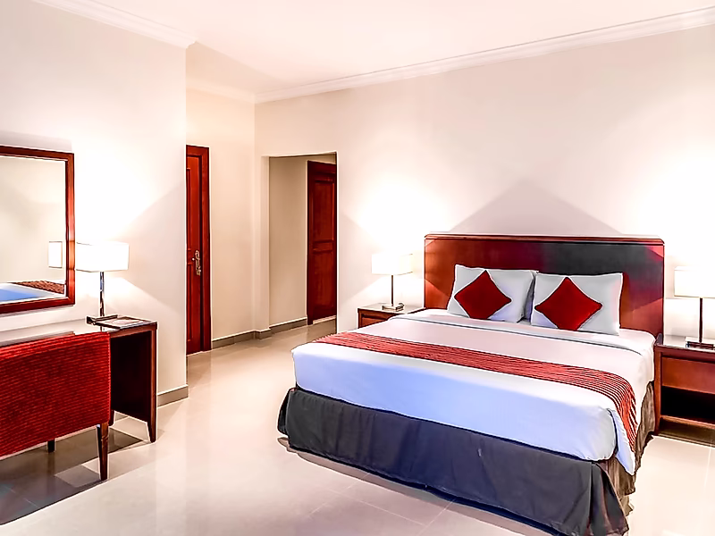 Breathtaking 3BR + Maid Penthouse in Porto Arabia | The Pearl-Qatar - Photo 3