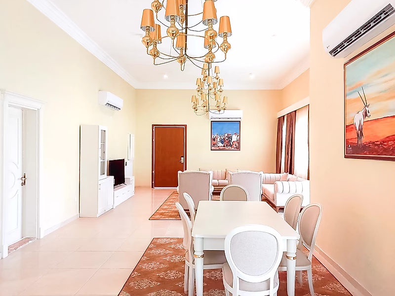 Tradition Meets Comfort | Furnished 3BR Townhouse - Photo 4