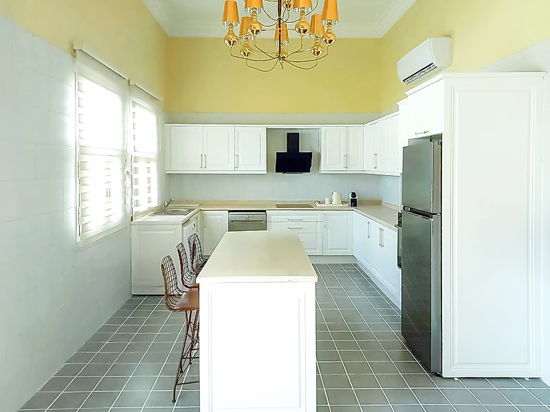 Tradition Meets Comfort | Furnished 3BR Townhouse - Photo 6