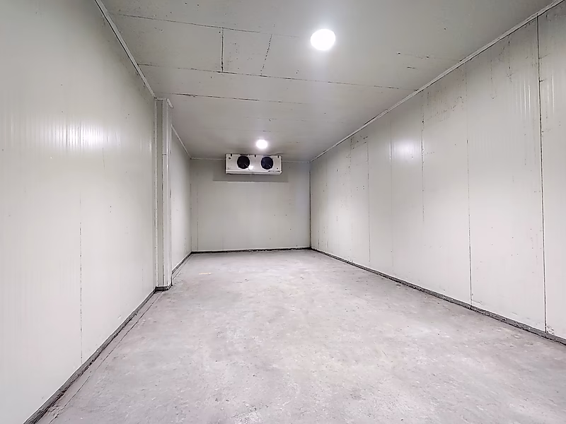1,667 SQM FOOD STORAGE FOR SALE II ABA SALEEL II 3 CHILLERS II PRIME LOCATION - Photo 15