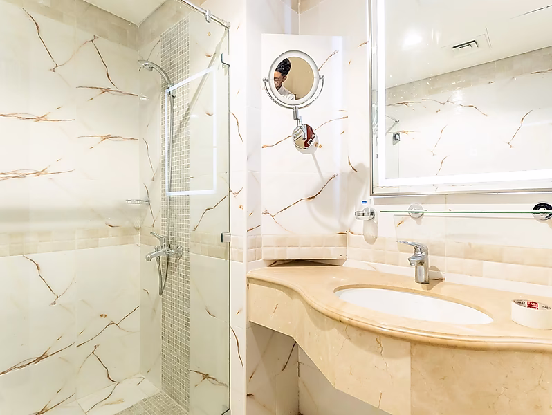 Furnished 2BR with Gym & Pool | Lusail - Photo 12