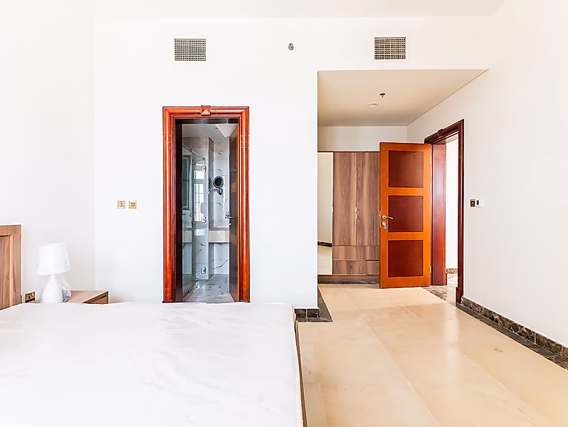 Chic 1BR Apartment with Modern Finishes - Photo 8