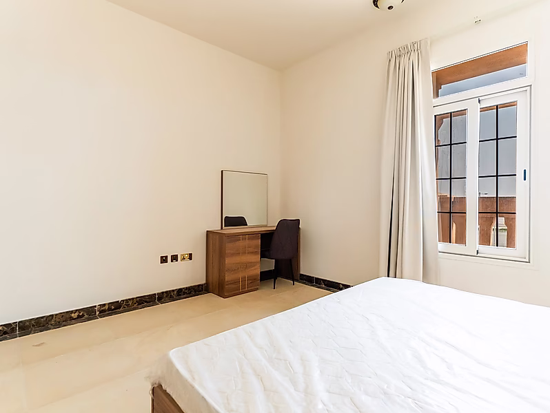 Chic 1BR Apartment with Modern Finishes - Photo 9