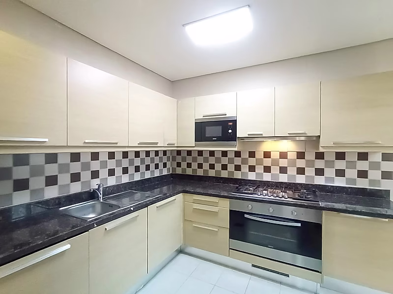 Semi-Furnished 1BR Apartment in Lusail | Qatar Cool Included - Photo 2