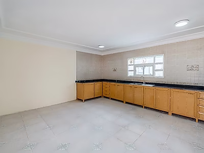 Spacious Standalone Villa for Rent – Prime Location in Onaiza
