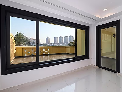 FULL MARINA | RENOVATED 2 BEDROOM TOWNHOUSE | PORTO