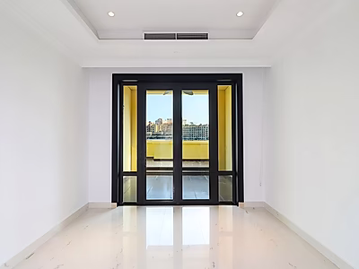 FULL MARINA | RENOVATED 2 BEDROOM TOWNHOUSE | PORTO