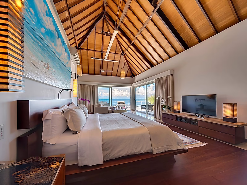 Private Bali Villa | Direct Beachfront & Panoramic Ocean Views - Photo 2