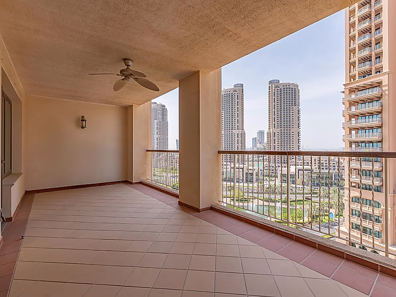 Luxury 2BR in UDC Towers | Premium Living in Porto Arabia - Photo 1