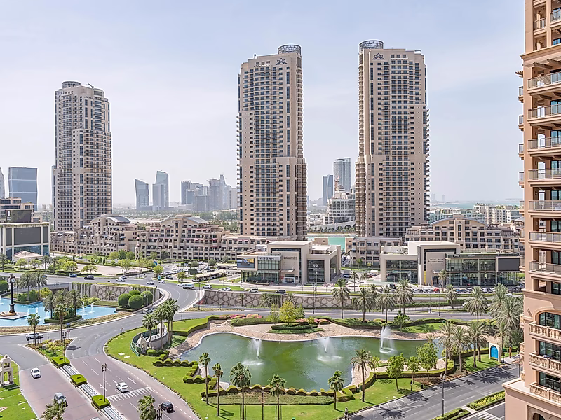 Luxury 2BR in UDC Towers | Premium Living in Porto Arabia - Photo 14