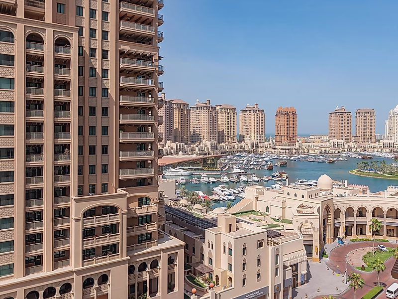 Luxury 2BR in UDC Towers | Premium Living in Porto Arabia - Photo 15