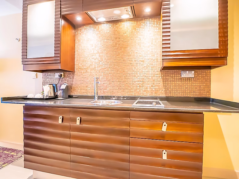SERVICED APARTMENT| STUDIO DELUXE ROOM | WEST BAY - Photo 6