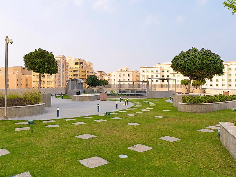 PREMIUM 2BR+MAID | ALL-INCLUSIVE LIVING IN VIBRANT MSHEIREB - Photo 27