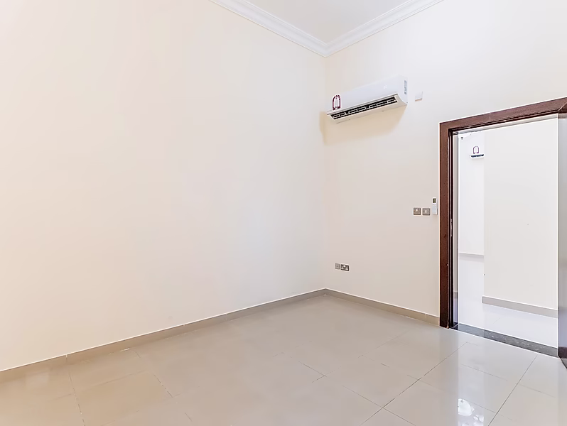 4BR Semi Furnished Villa in a Family Friendly Compound - Photo 12