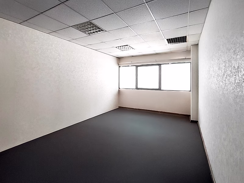Premium Office for Rent in Musheireb – Central Location, Modern Amenities - Photo 4
