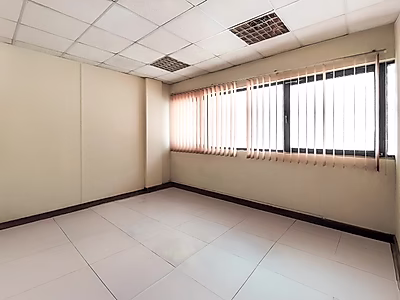 Premium Office for Rent in Musheireb – Central Location, Modern Amenities