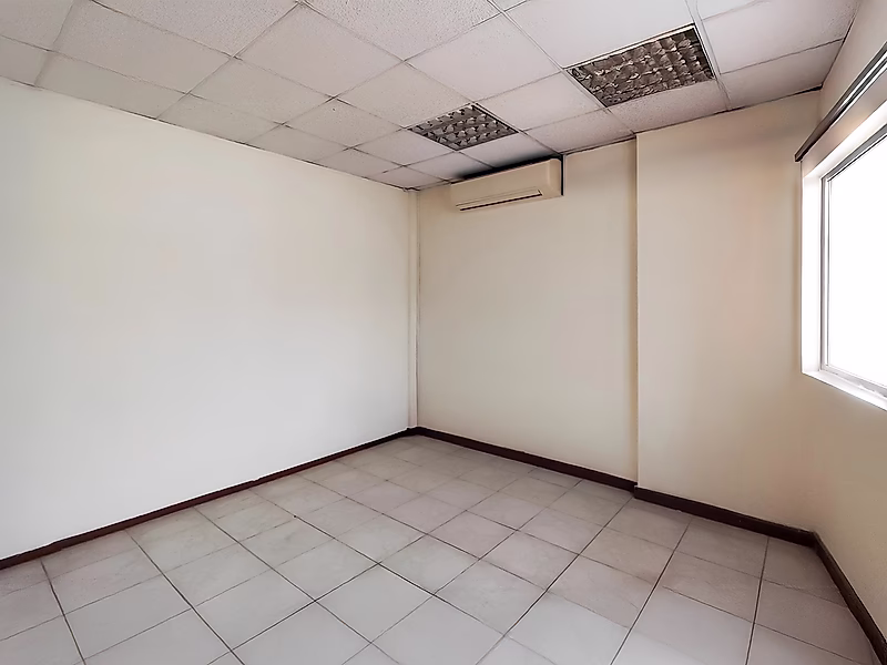 Premium Office for Rent in Musheireb – Central Location, Modern Amenities - Photo 6