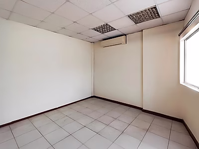 Premium Office for Rent in Musheireb – Central Location, Modern Amenities