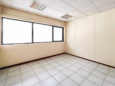 Premium Office for Rent in Musheireb – Central Location, Modern Amenities