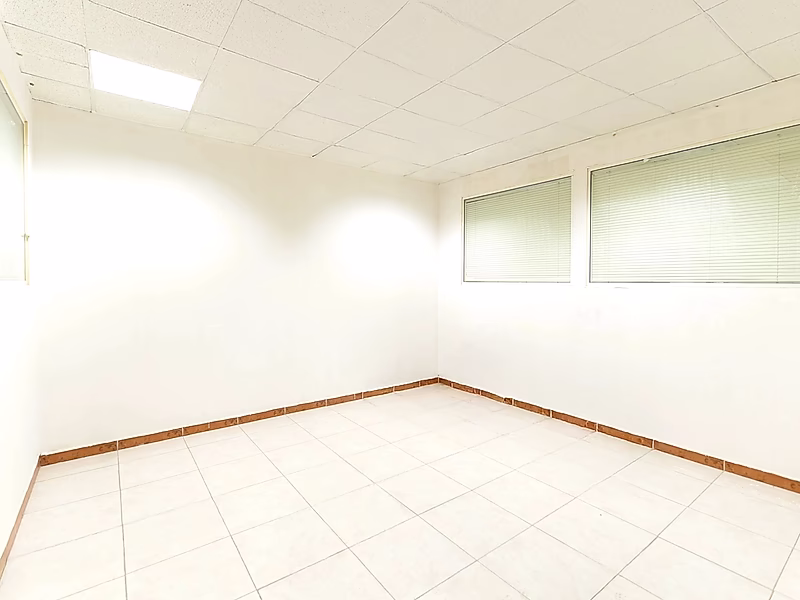 Big Office Space for Rent in Heart of Musheireb - Photo 9