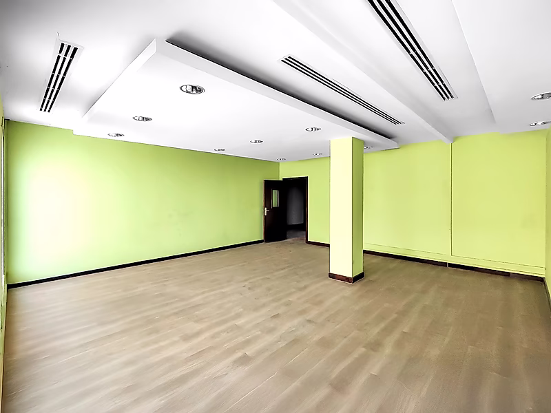 Modern Office Space Available for Rent on Salwa Road – Prime Location, Covered Parking, and Flexible Terms - Photo 10