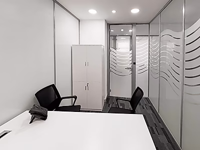 Prime Office in Umm Ghuwailina – Ready to Use!