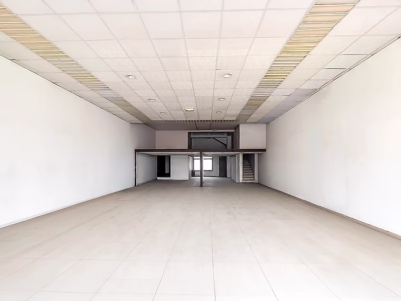 Prime Retail Shop Available on Salwa Road – Ideal for Your Growing Business - Photo 2