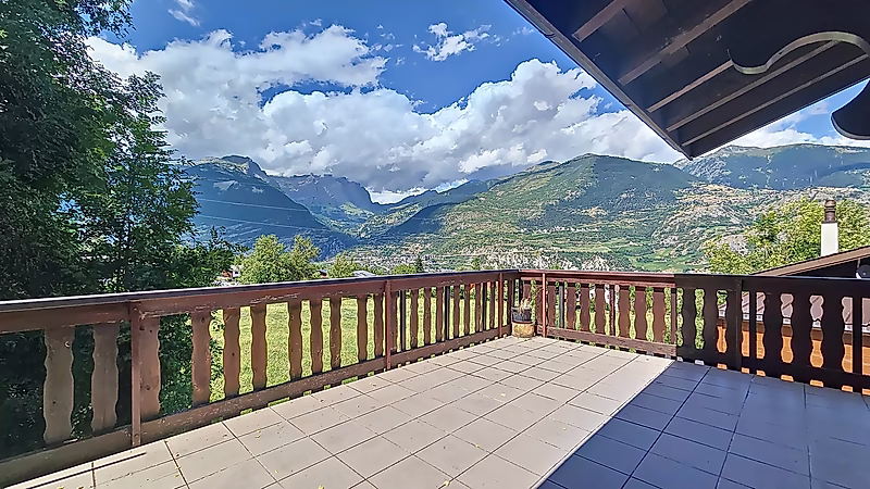 Charming Swiss Chalet with Spectacular Views – Susten, Valais - Photo 5