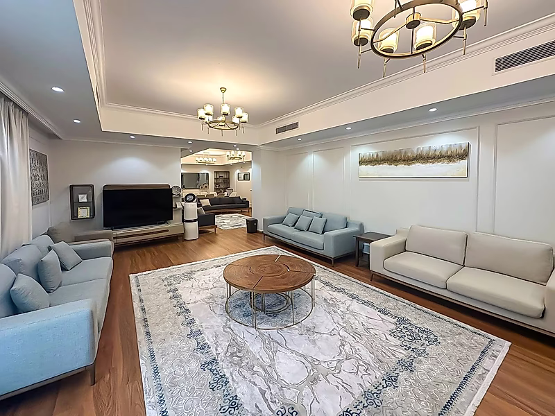 YOUR DREAM LUXURY 3+MAID WITH MASSIVE BALCONY & VIEW! DONT MISS IT OUT - Photo 1