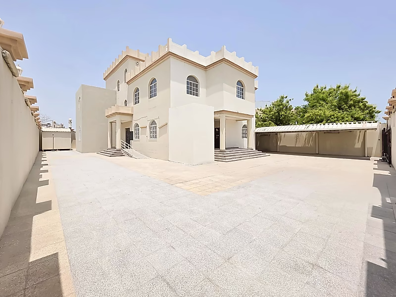FOR SALE: Corner Villa in West Bay Diplomatic Area – Prime Location - Photo 1