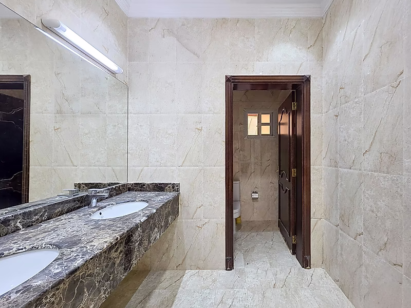 FOR SALE: Corner Villa in West Bay Diplomatic Area – Prime Location - Photo 11