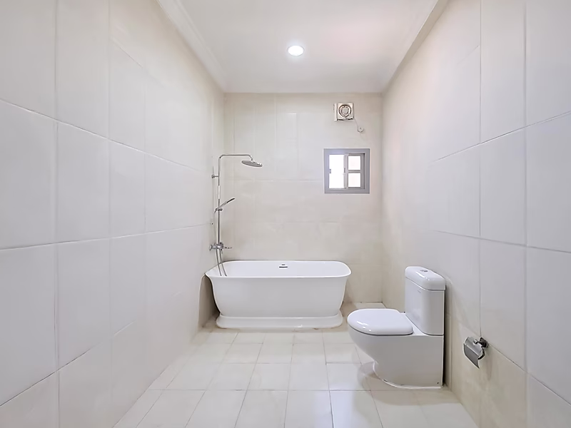 FOR SALE: Corner Villa in West Bay Diplomatic Area – Prime Location - Photo 12