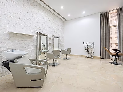 Luxury Salon in a 5-Star Hotel – West Bay