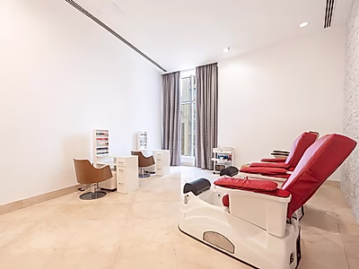 Luxury Salon in a 5-Star Hotel – West Bay