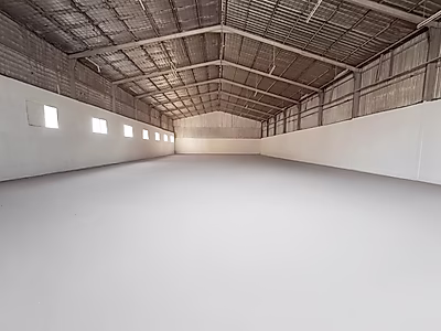 Warehouse / Garage for Rent – Old Industrial Area – 1,600 sqm