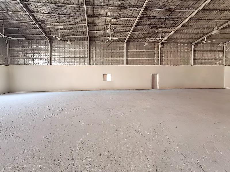 Warehouse for Rent – 600 sqm with Offices in Old Industrial Area - Photo 5