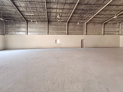 Warehouse for Rent – 600 sqm with Offices in Old Industrial Area