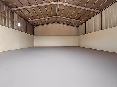 Steel & Aluminum Workshop for Rent – 280 sqm in Old Industrial Area