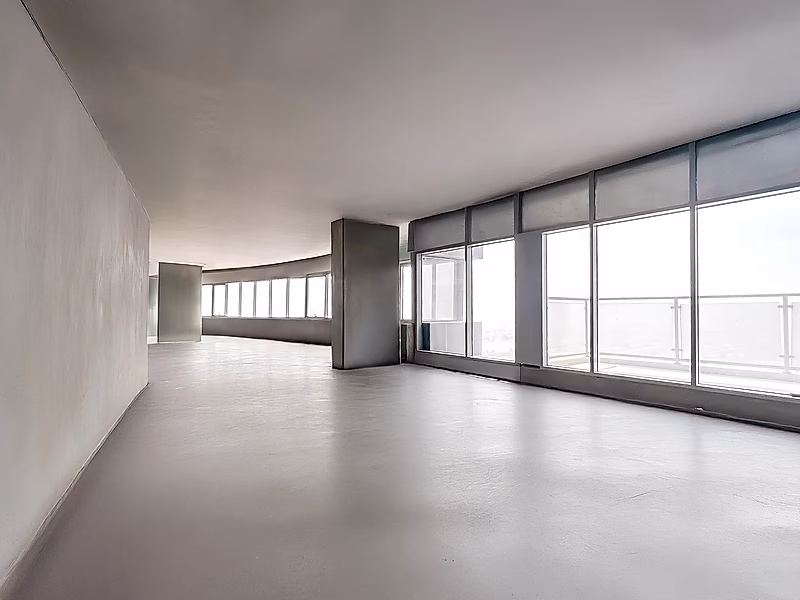 THE CROWN JEWEL OF LUSAIL BUSINESS 1,084 SQM Premium Shell & Core Office with 200 SQM Private Terrace - Photo 5