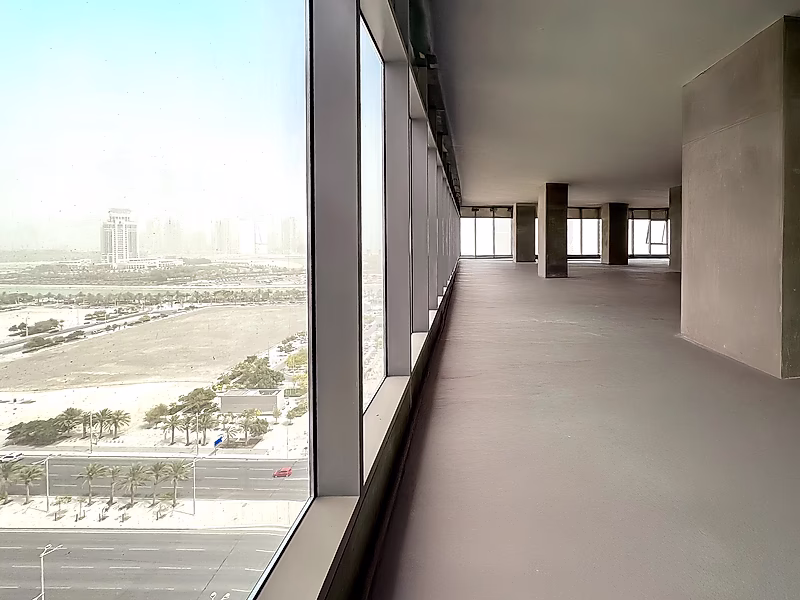 THE CROWN JEWEL OF LUSAIL BUSINESS 1,084 SQM Premium Shell & Core Office with 200 SQM Private Terrace - Photo 7