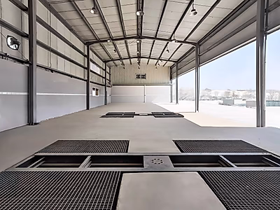 4,000 sqm Heavy Vehicle Garage for Rent in Birkat Al Awamer