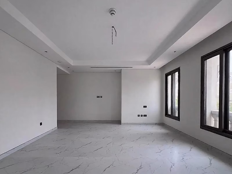 Ultra-Luxury 5BR+Maid Standalone Villa in The Pearl - Photo 4
