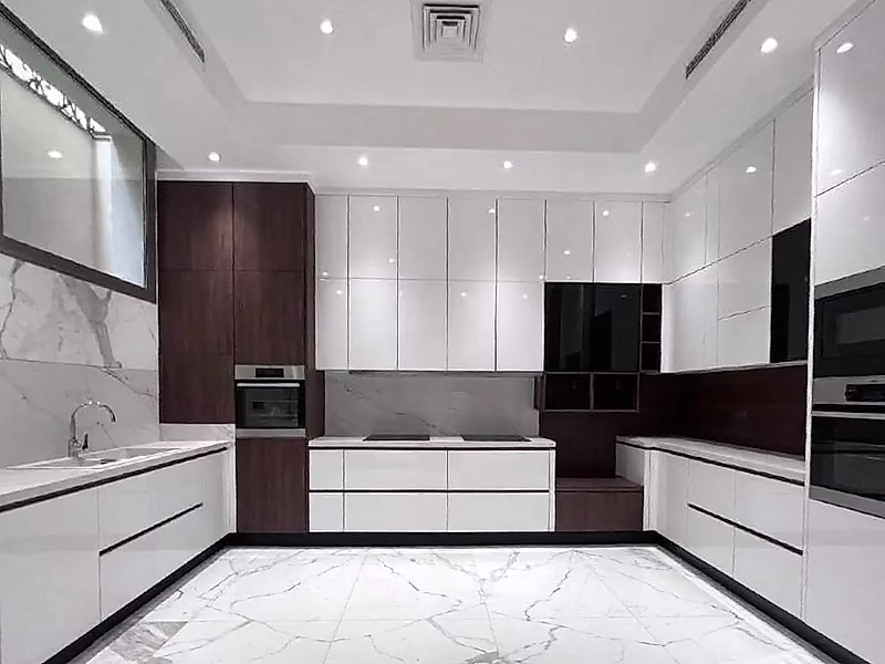 Ultra-Luxury 5BR+Maid Standalone Villa in The Pearl - Photo 10