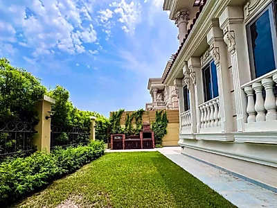 Ultra-Luxury 5BR+Maid Standalone Villa in The Pearl