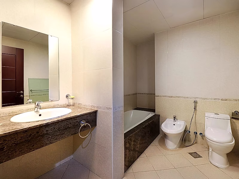 REFURBISHED TWO BEDROOM INVESTMENT PORTO ARABIA - Photo 13