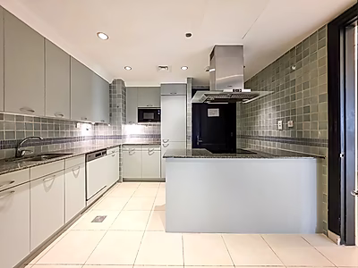 STUNNING 3BR+MAID MARINA VIEW FOR SALE