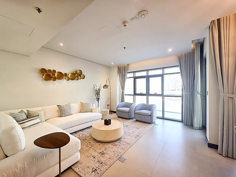 Elegant 2BR Duplex in The Pearl | Luxury Furnished | Beach Access - Photo 3